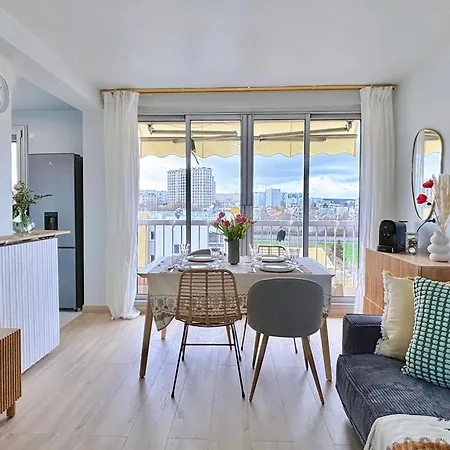 5 Minutes Metro Free Parking 2 Bedrooms 4-6p Near Paris *