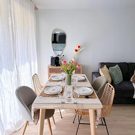 5 Minutes Metro Free Parking 2 Bedrooms 4-6p Near Paris شقة